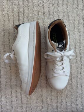 KURU Cloud Women’s Size 8.5 White Leather Lowtop Comfort Walking Sneakers